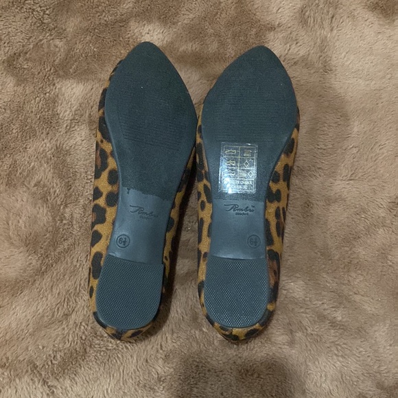 Ambers Leopard Flats Size 6.5 - Picture 4 of 6